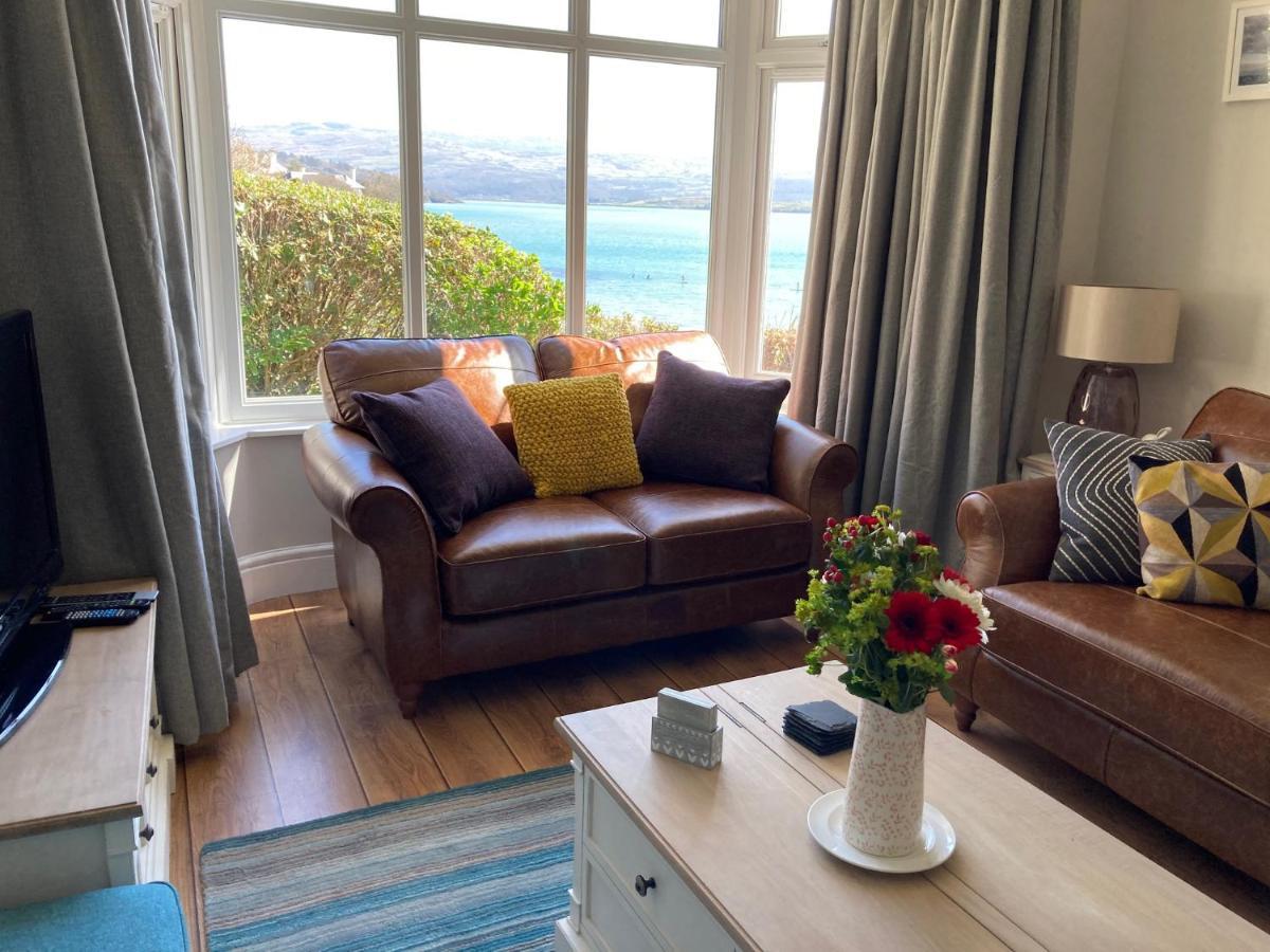 포스마독 Tegfryn , 5*, Sea View, Borth Y Gest 빌라 외부 사진